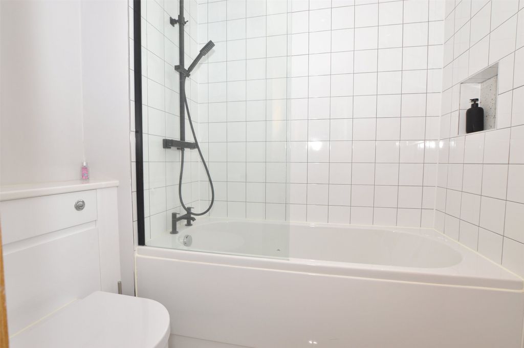 Property photo 3 of 12 Bathroom