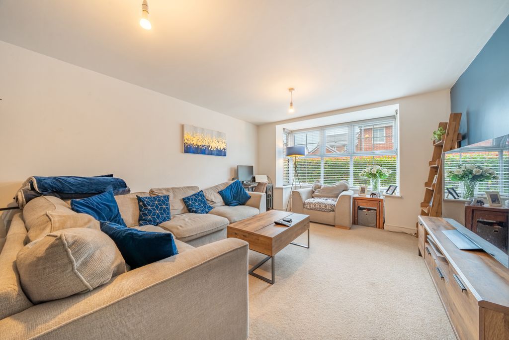 Property photo 2 of 16