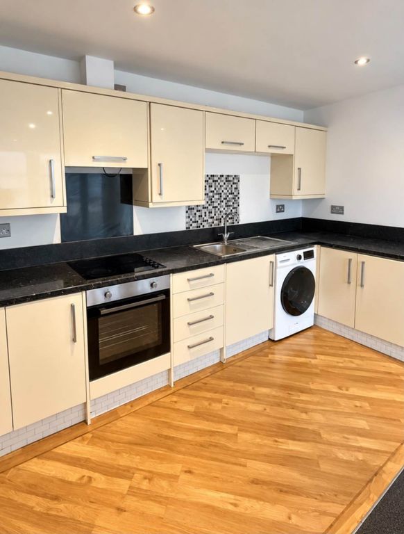 Property photo 1 of 6