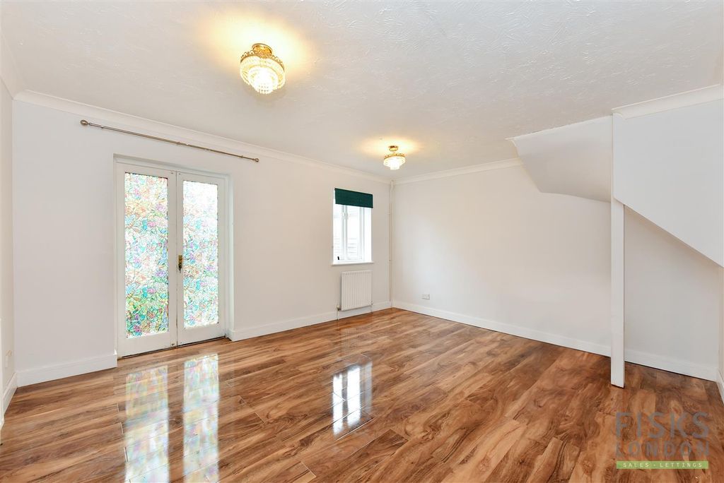 Property photo 2 of 11 12 Hide (2).Jpg