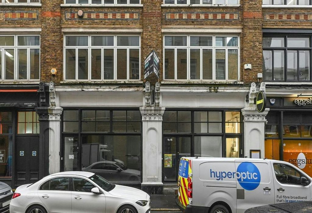 Property photo 1 of 8 Leonard St Frontage.Jpg