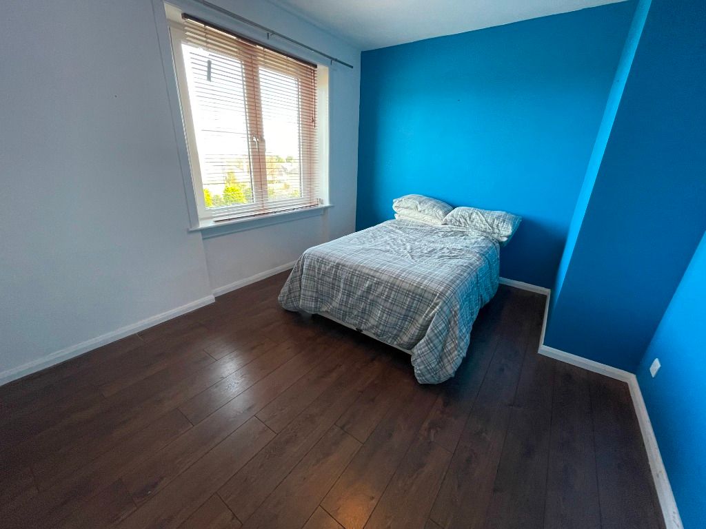 Property photo 3 of 8 Photo 3