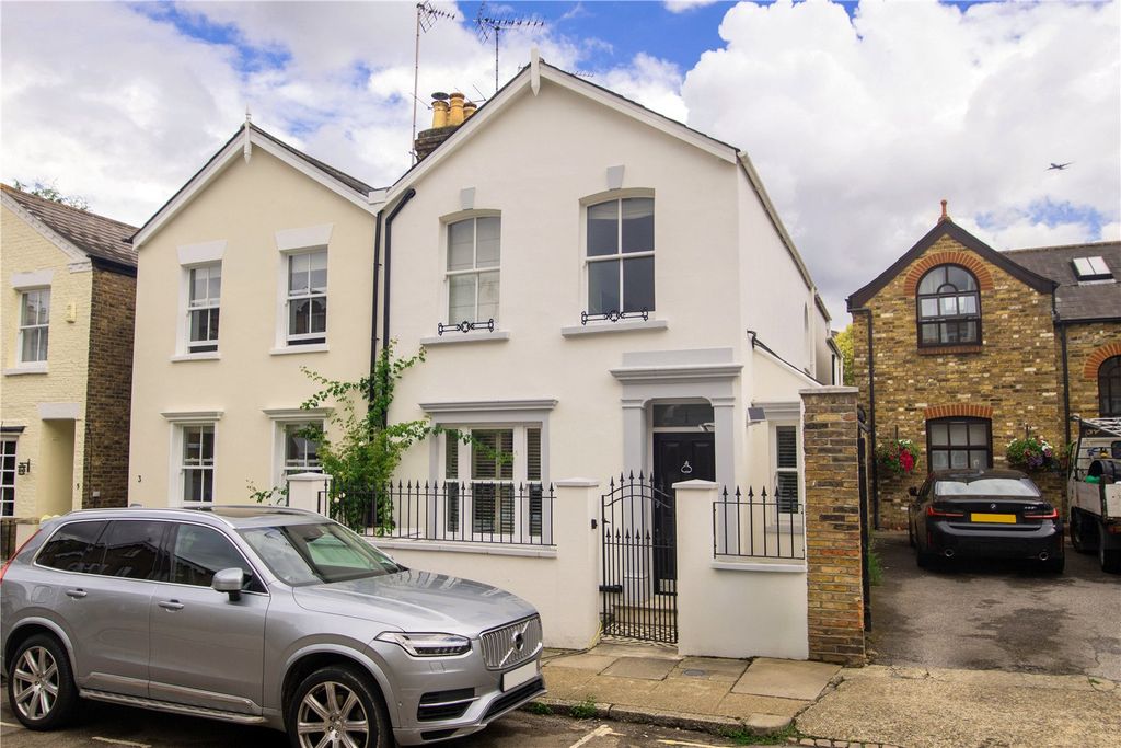 Property photo 1 of 11 Picture No. 18