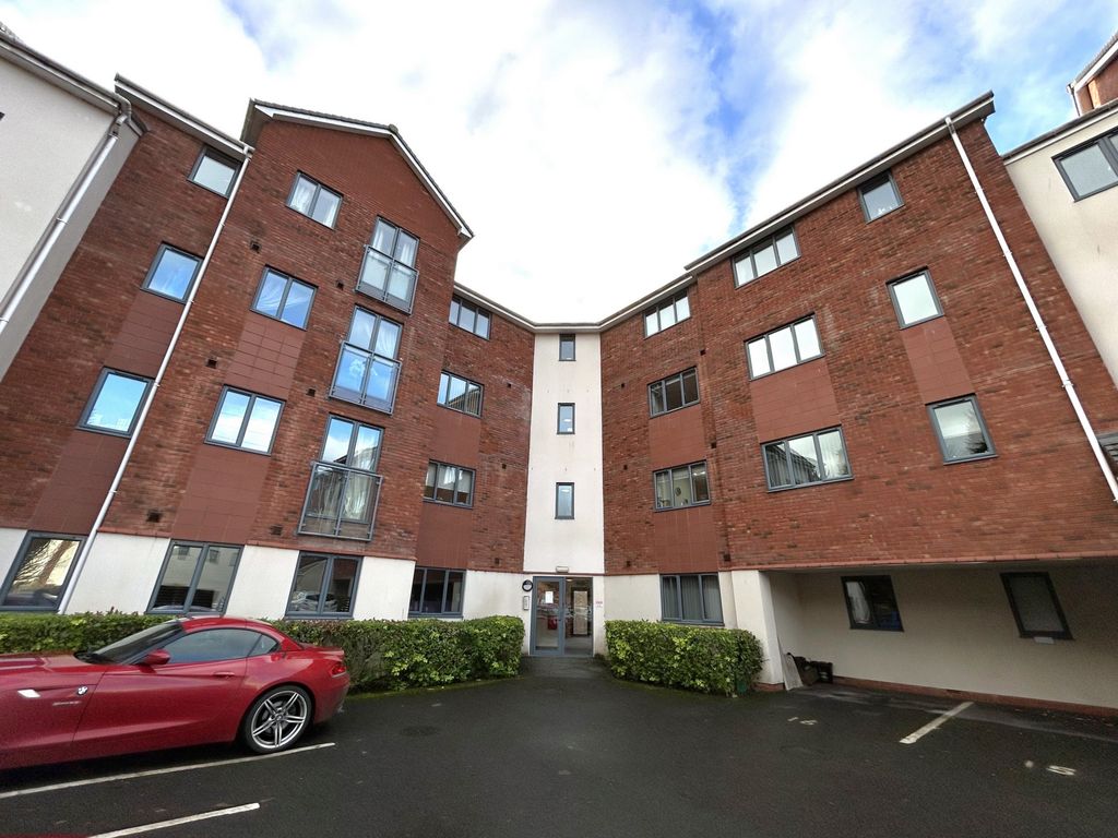 Property photo 1 of 10 Photo 2