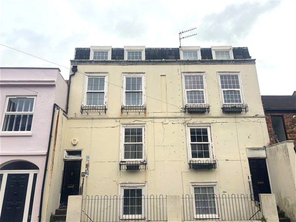 Property photo 2 of 6 Front