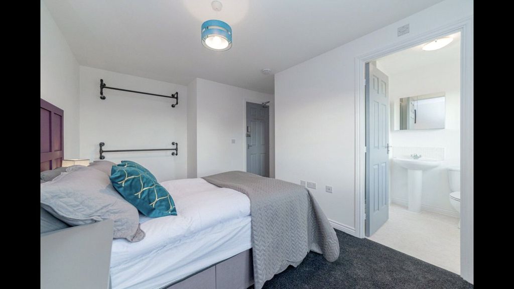 Property photo 1 of 10 Picture No. 01