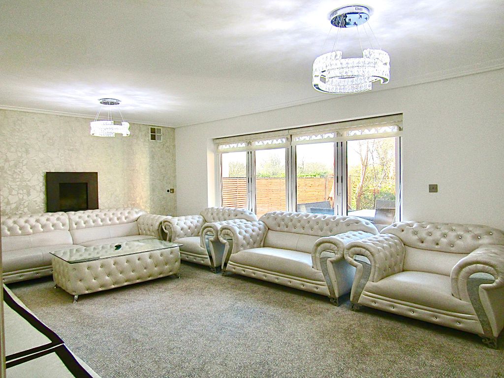 Property photo 3 of 33