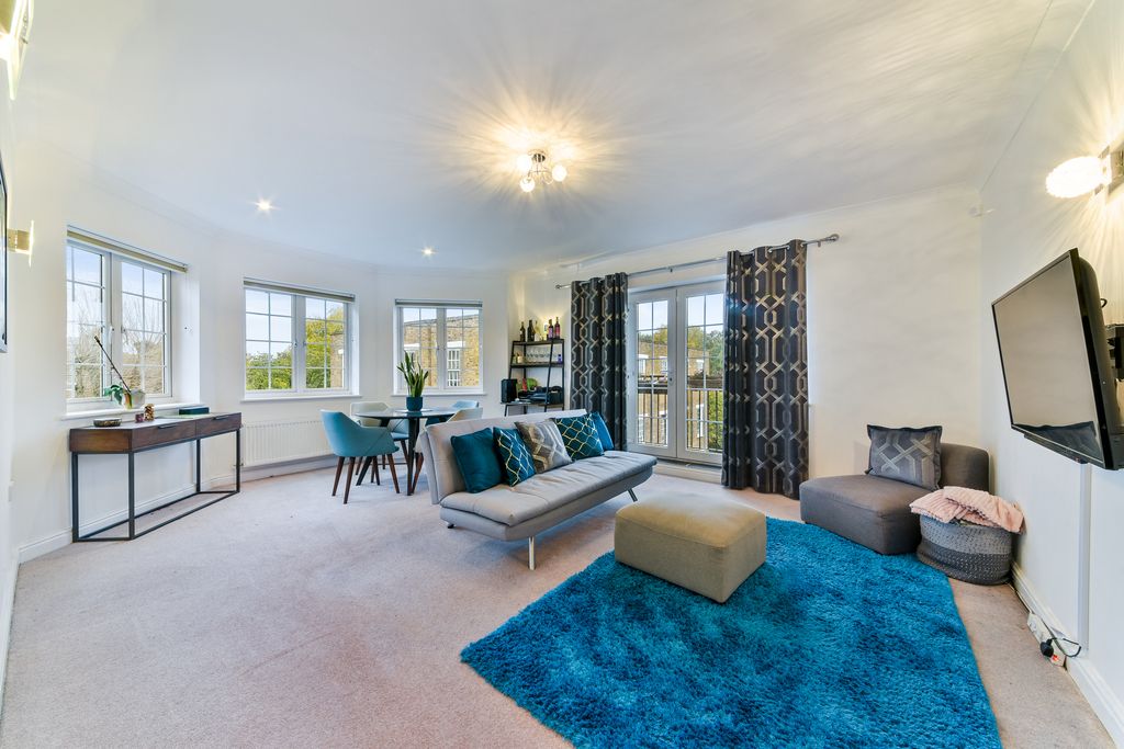 Property photo 3 of 7