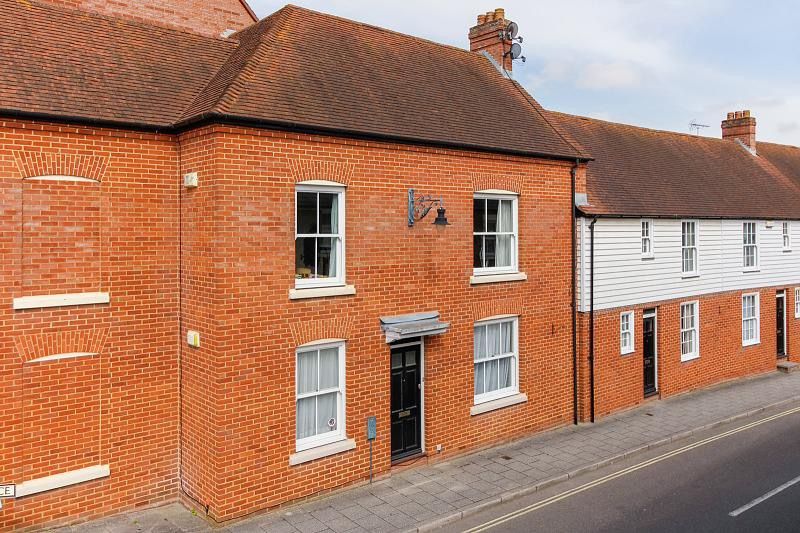 Property photo 1 of 6 1941490