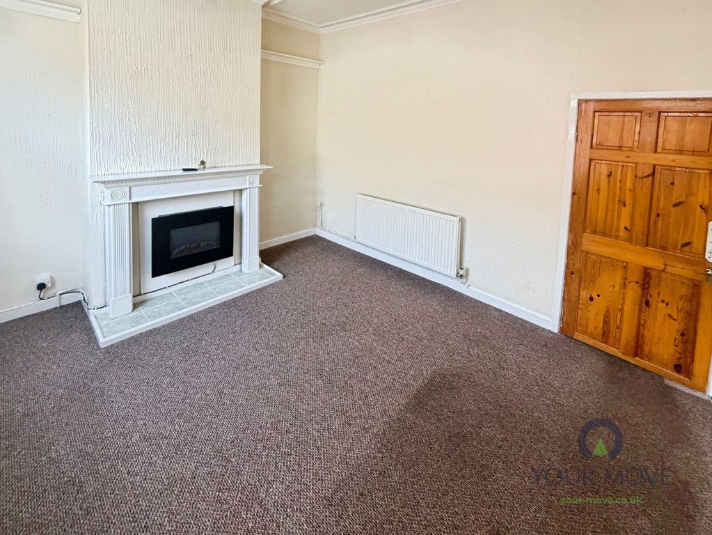 Property photo 2 of 8 Front Room