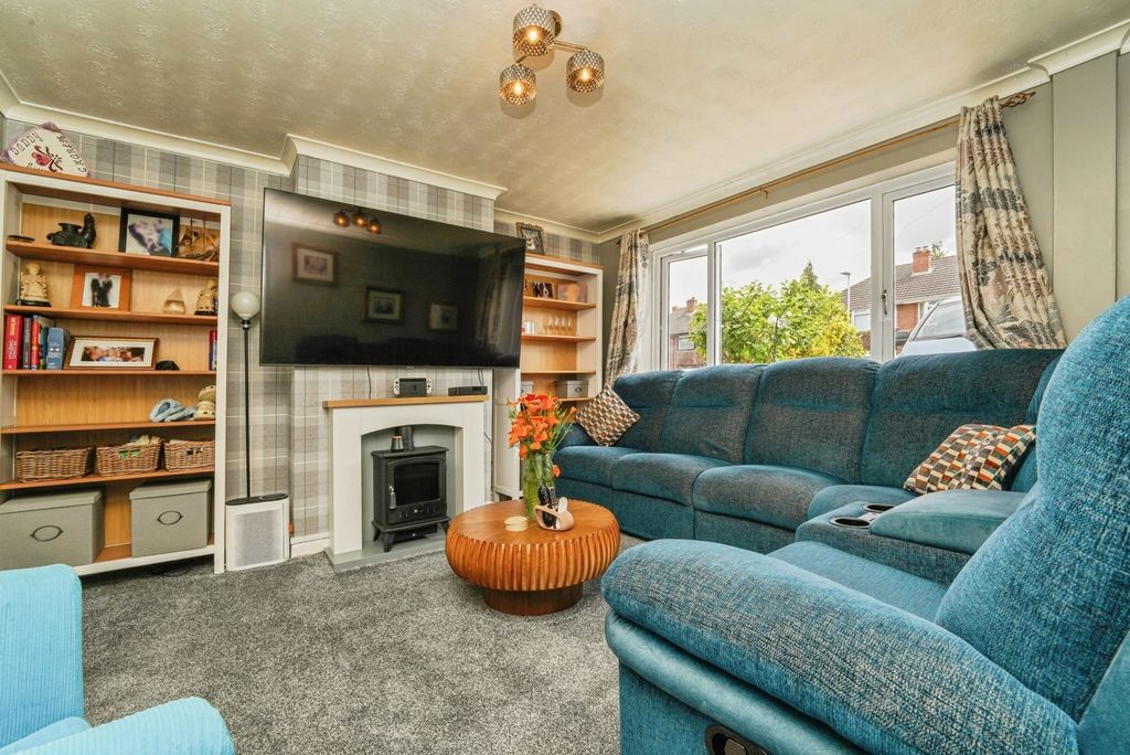 Property photo 2 of 15 Pbox-Img.Jpg