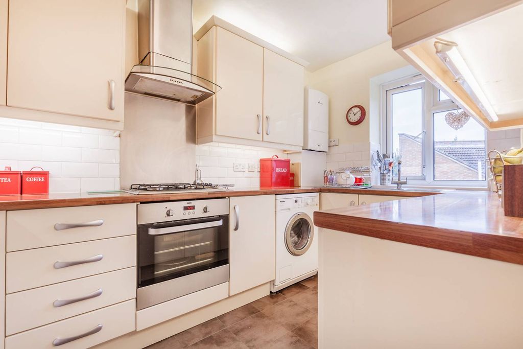 Property photo 1 of 16