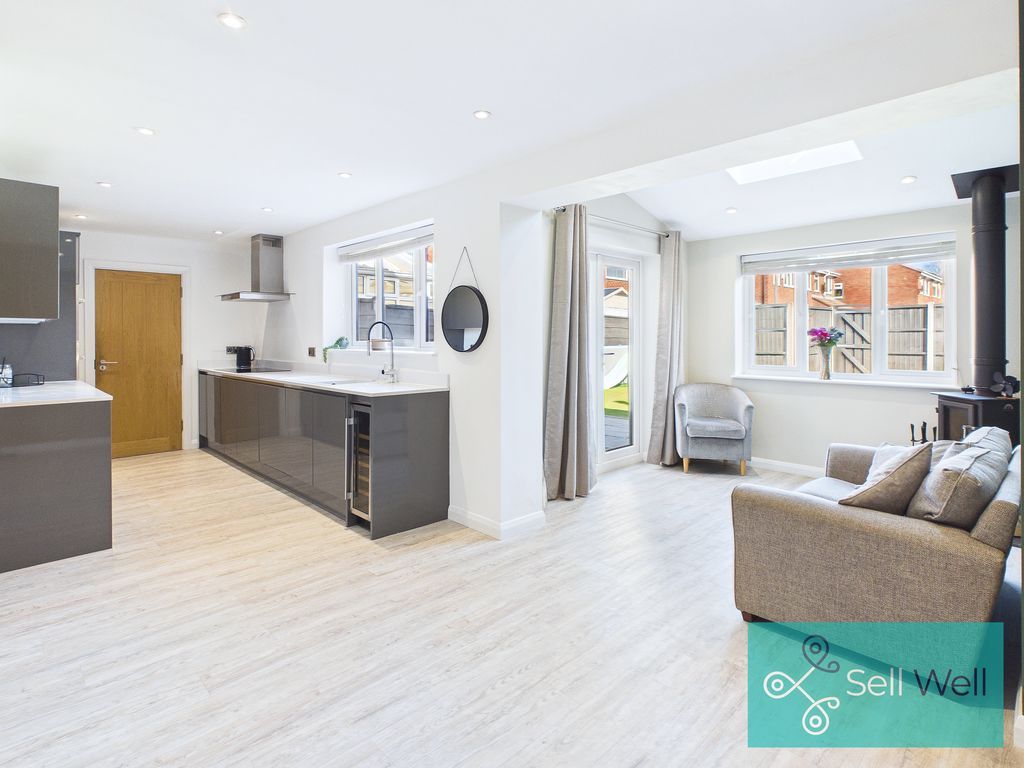 Property photo 2 of 27 Open Plan Living Area