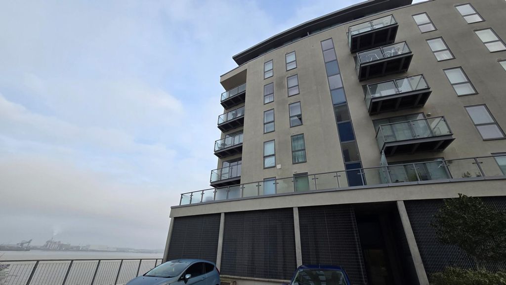 Additional image 9 of 2 bed flat for saleWainwright Avenue, Greenhithe DA9