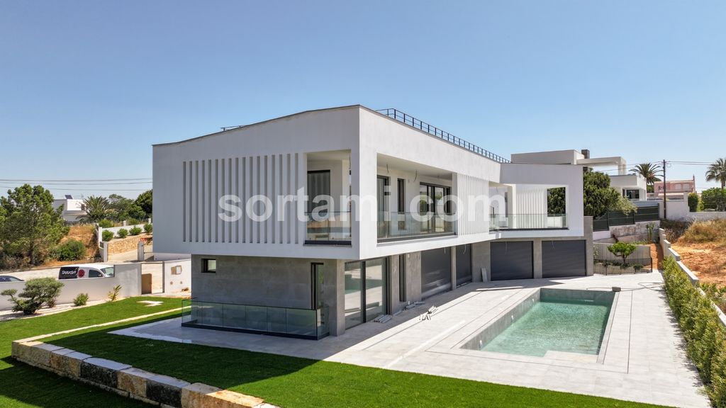 Property photo 1 of 53