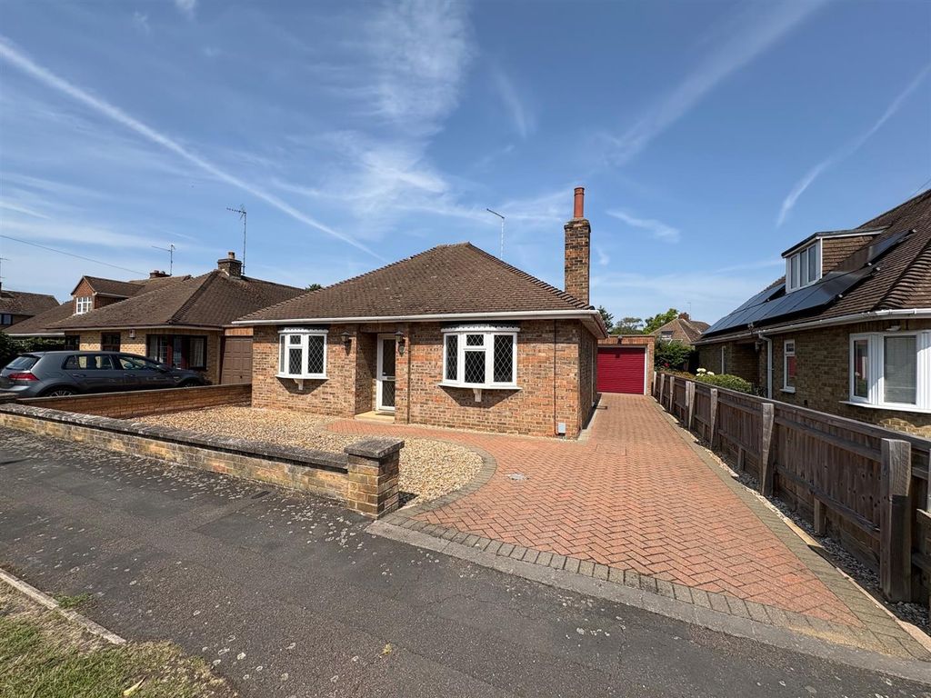 Property photo 1 of 11