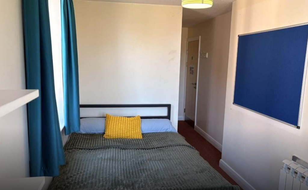 Property photo 2 of 3