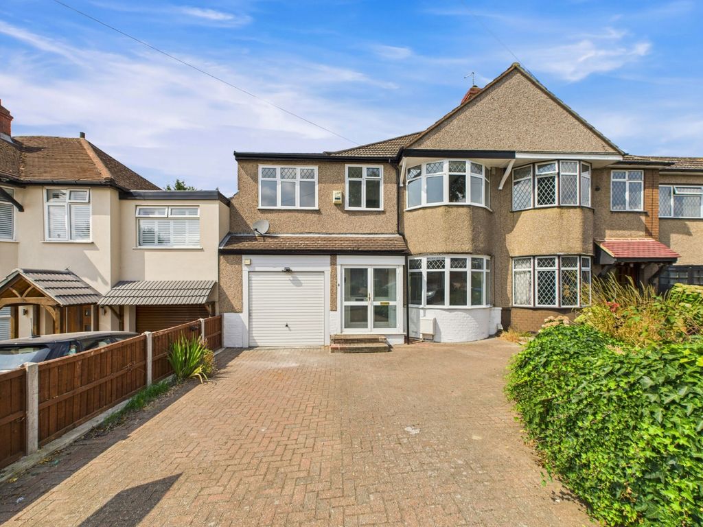 Property photo 1 of 25 3952972