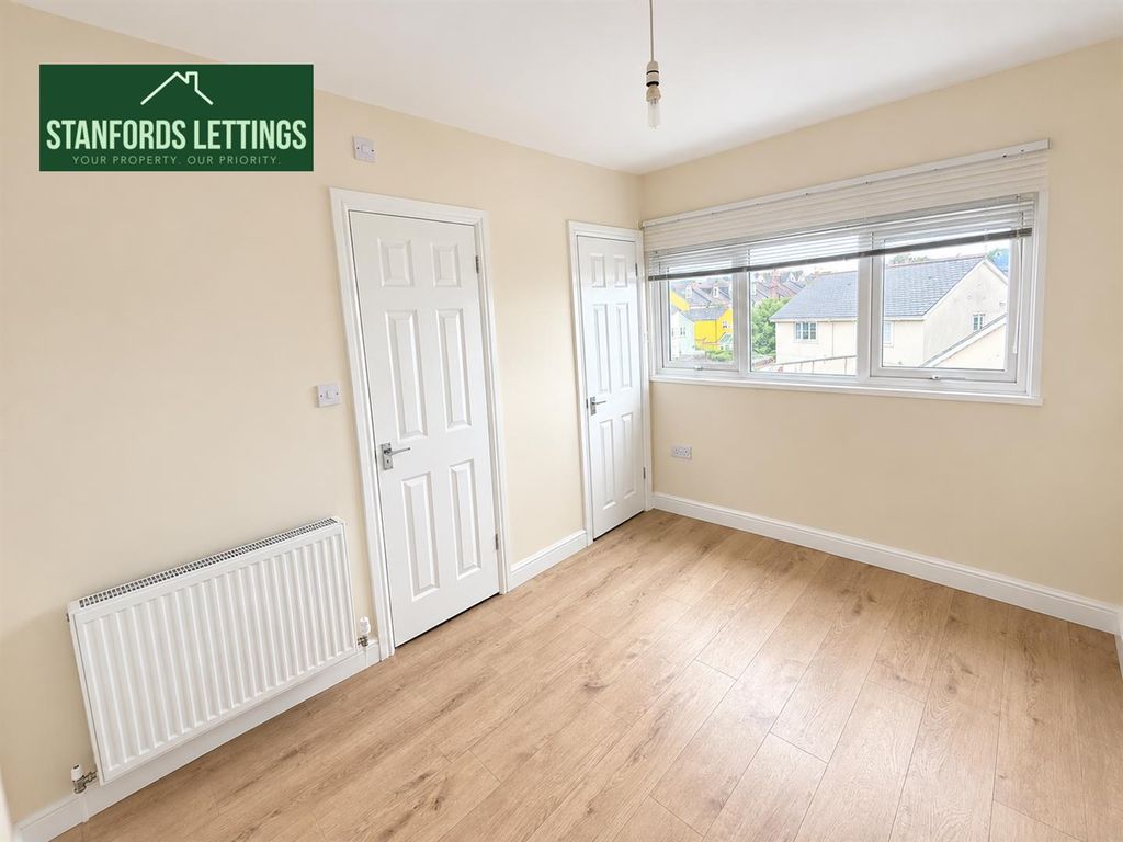 Property photo 3 of 4 Bedroom Flat 2.Png