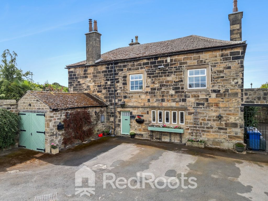 Property photo 2 of 44 4399383