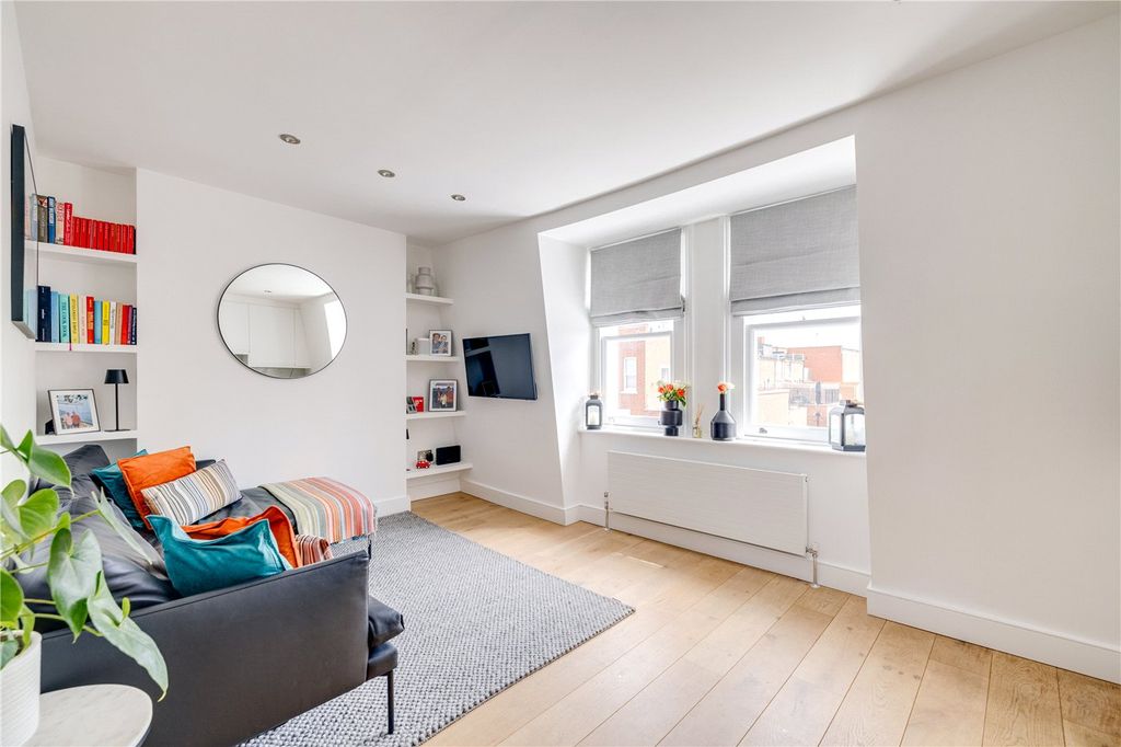 Additional image 4 of 1 bed flat for saleVera Road, London SW6