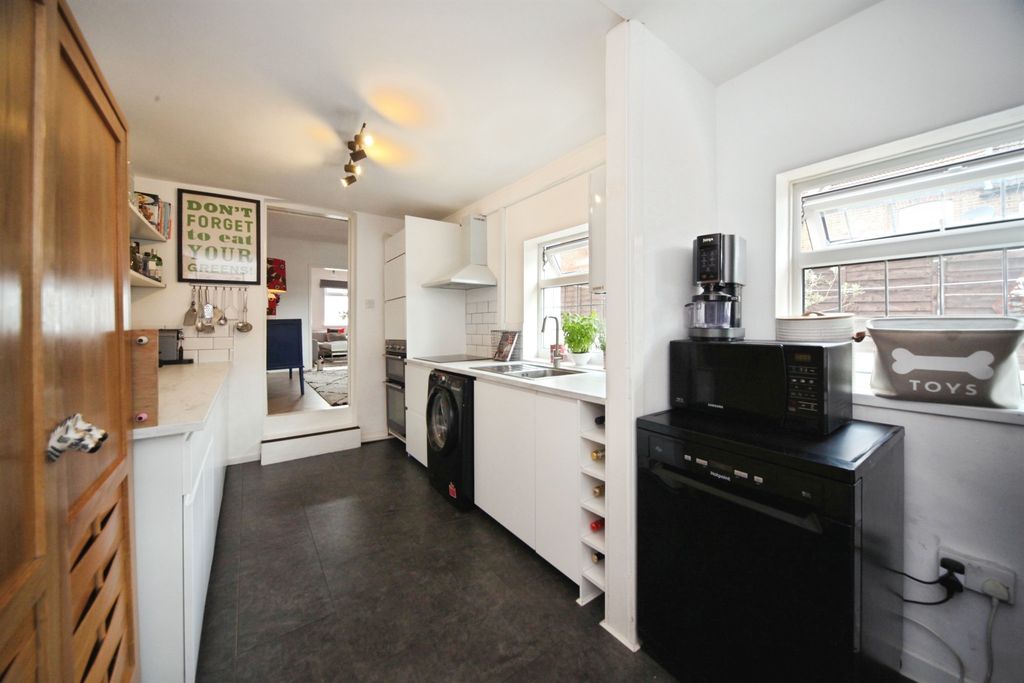 Property photo 2 of 15