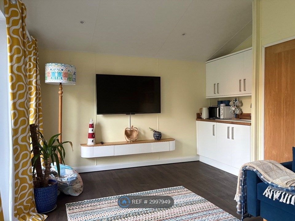 Property photo 3 of 4