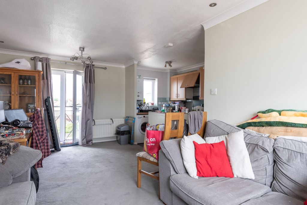 Property photo 3 of 33