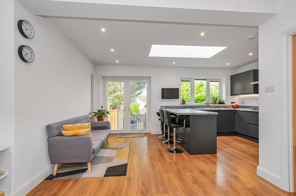 Property photo 3 of 23 Dsc_4946