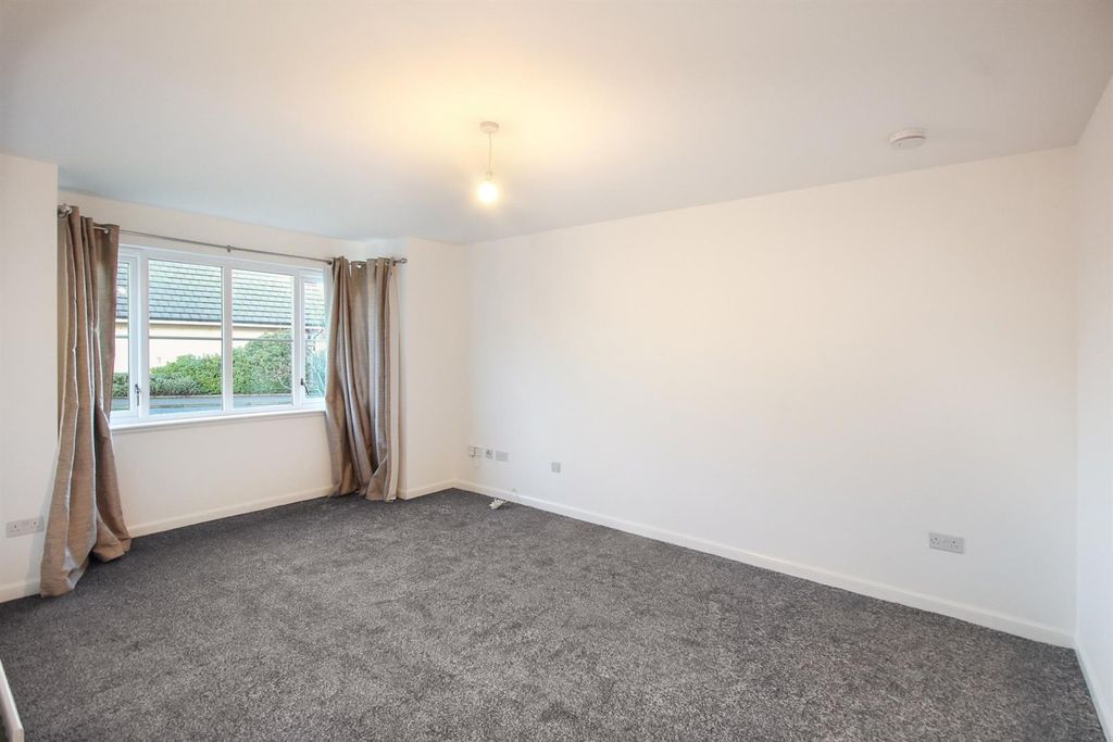 Property photo 2 of 26 02 - Lounge 1.Jpg