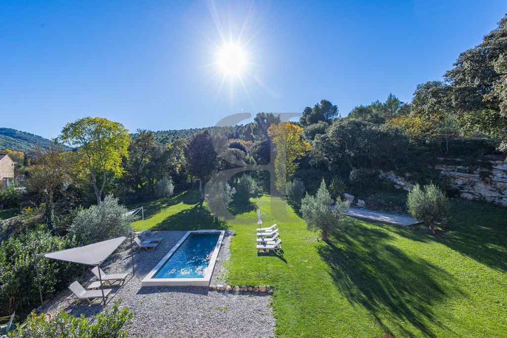 Property photo 2 of 30