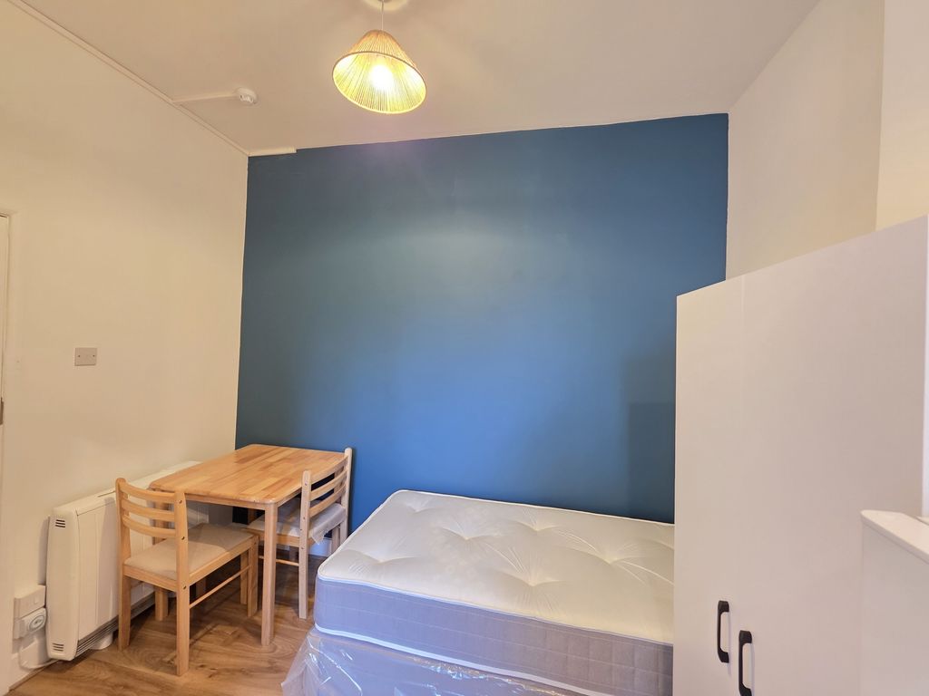 Property photo 2 of 5 Photo 3