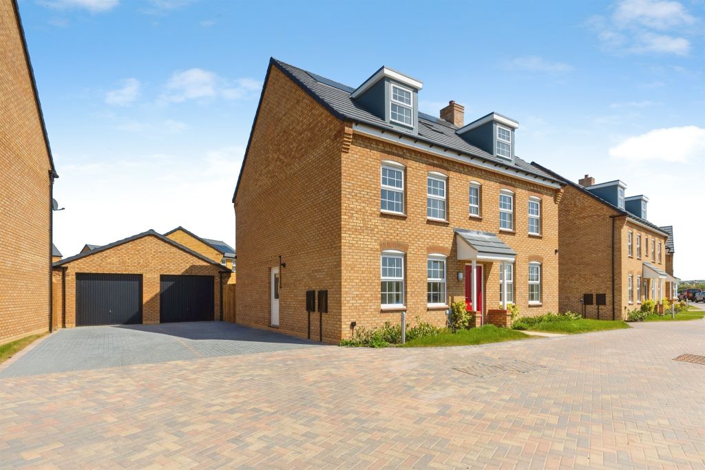 Property photo 2 of 40