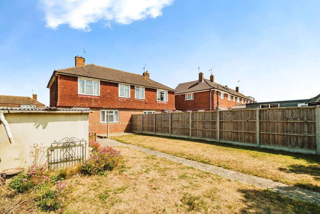 Property photo 3 of 14