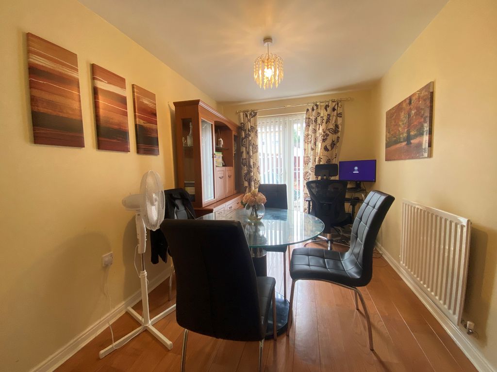 Property photo 3 of 11 Image