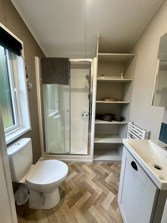 Property photo 3 of 12 4597352