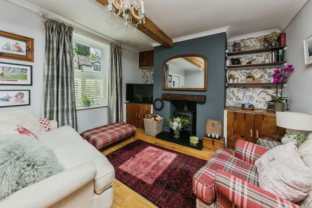 Property photo 2 of 19 Pbox-Img.Jpg