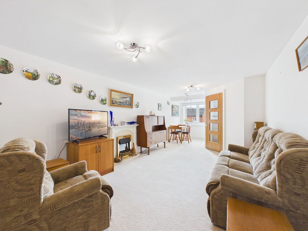 Property photo 2 of 13