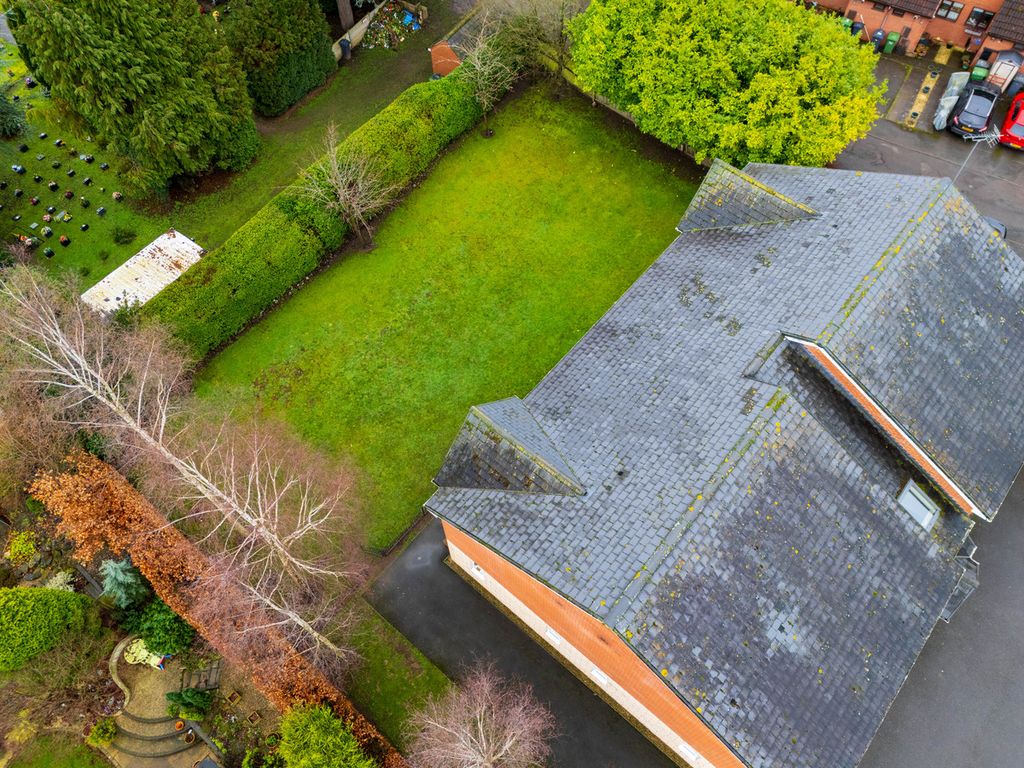 Property photo 3 of 15