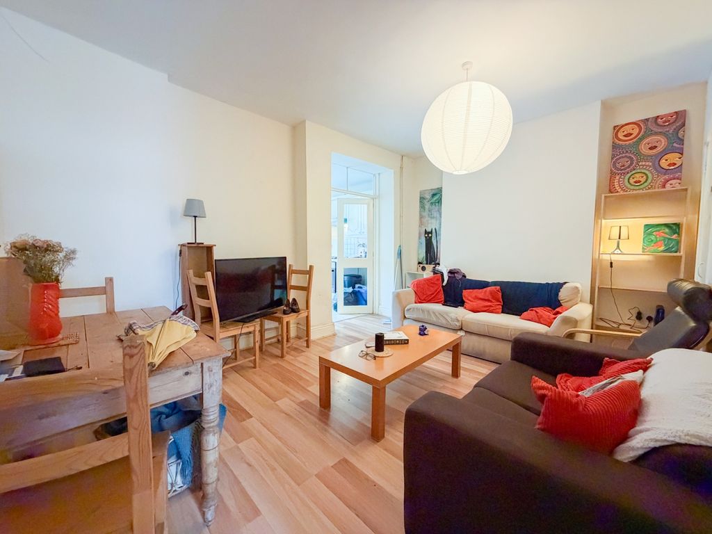 Property photo 2 of 11 Call 02920 454555 To Secure Your Viewing_4