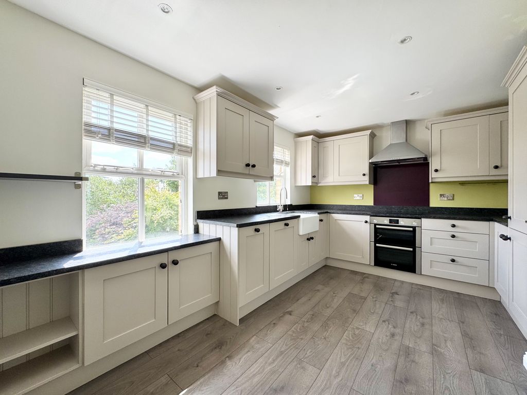 Property photo 2 of 26 Akeman Residential