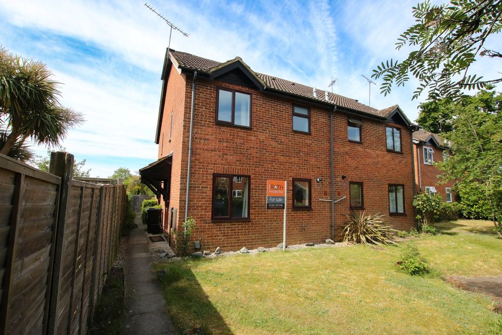 Property photo 1 of 12
