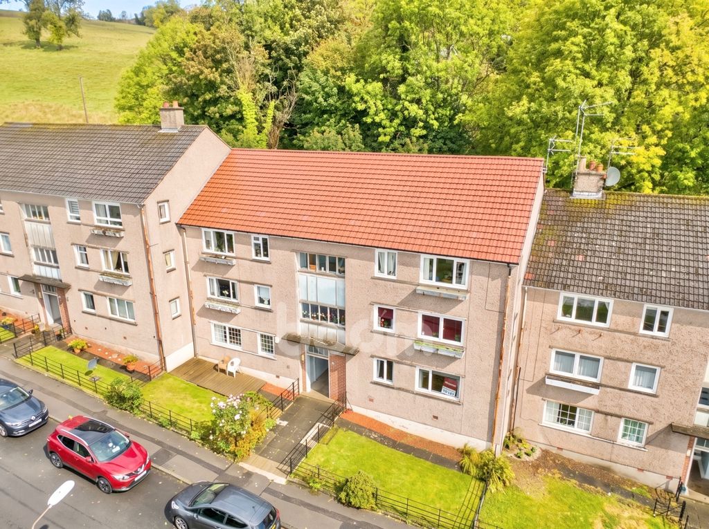 Property photo 1 of 21 Parkview, Dumbarton Two Bedroom Ground Floor Apart
