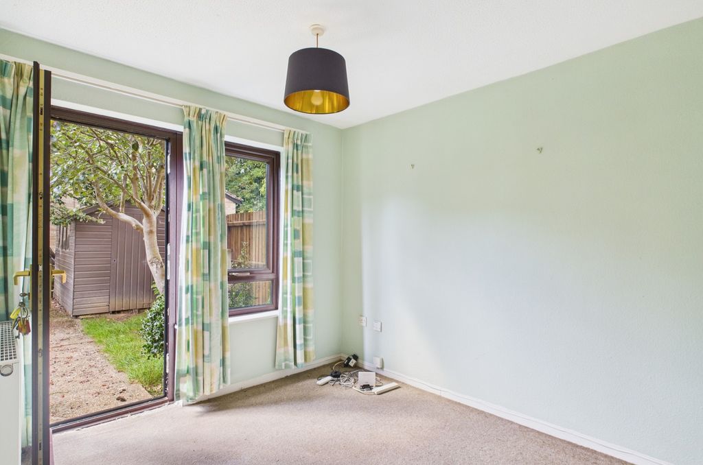 Property photo 3 of 13 Cam02519G0-Pr0332-Still005