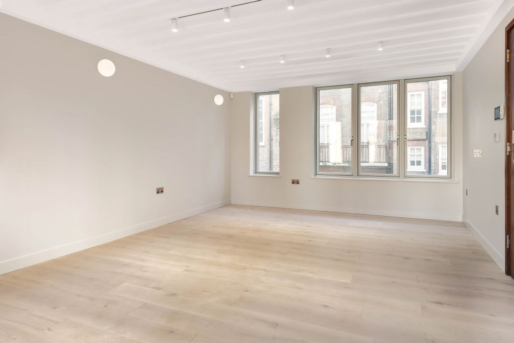 Property photo 1 of 6 Dilke Street