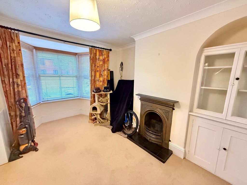 Property photo 2 of 8 Living Room