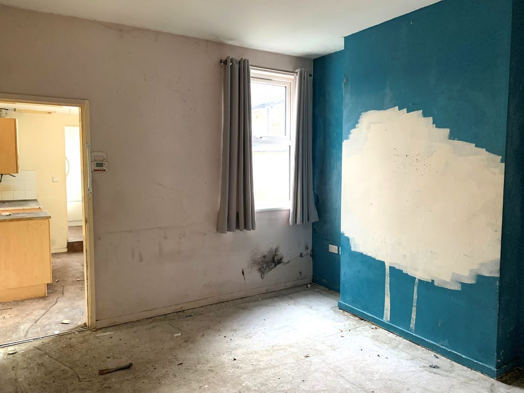 Property photo 3 of 8 K4