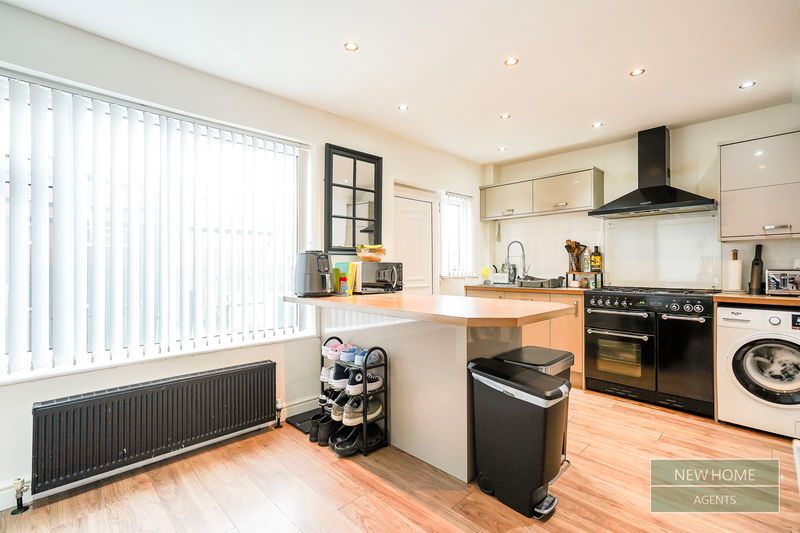 Property photo 2 of 16 Photo 8