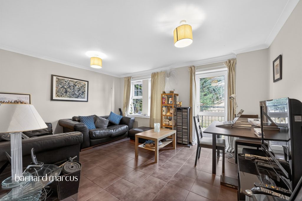 Property photo 3 of 25