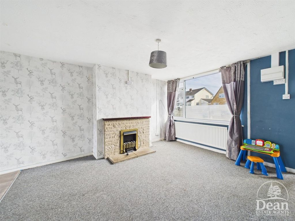 Property photo 3 of 14